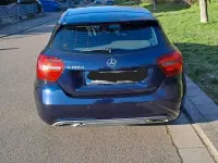 Gebraucht Mercedes A180 109 PS (80 kW) 2016 Blau Kleinwagen