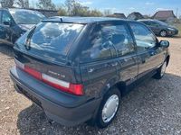 Second-hand Suzuki Swift 1993 Albastru Berlinǎ