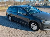 Gebraucht VW Golf VII LOUNGE 110 PS (80 kW) 2015 Grau Kombi