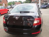 Gebraucht Skoda Octavia Ambition 105 PS (77 kW) 2013 Schwarz metallic Limousine