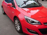 Gebraucht Opel Astra 140 PS (102 kW) 2012 Rot Limousine