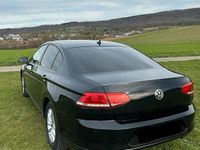 Gebraucht VW Passat 125 PS (91 kW) 2018 Schwarz Limousine