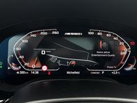 Gebraucht BMW M550 530 PS (389 kW) 2022 Carbon schwarz Limousine