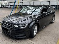 Gebraucht Audi A3 Attraction 110 PS (80 kW) 2014 Schwarz Limousine