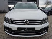 gebraucht VW Tiguan 2,0 TDI 4Motion DSG/AHK/Standhzg/2x R-Line