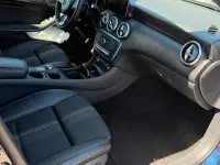 Używany Mercedes A180 116 KM (85 kW) 2018 Niebieski Sedan/Limuzyna