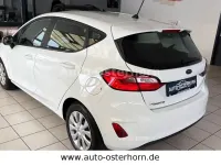 Gebraucht Ford Fiesta Cool & Connect 75 PS (55 kW) 2022 Frozen white Kleinwagen