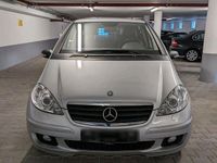 gebraucht Mercedes A200 /AUTOMATIK/NAVI/PDC/ TÜV NEU