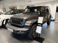 Neu Jeep Wrangler Rubicon 272 PS (200 kW) 2025 Silber SUV