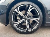 Gebraucht Volvo V60 Plus 197 PS (144 kW) 2025 Onyx schwarz Kombi