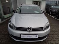 Gebraucht VW Golf VII Business 105 PS (77 kW) 2013 Silber metallic Kombi