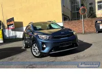 Gebraucht Kia Stonic Spirit 120 PS (88 kW) 2018 Blau SUV