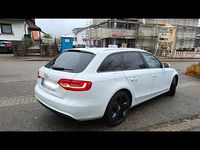 Gebraucht Audi A4 143 PS (105 kW) 2012 Weiß Kombi