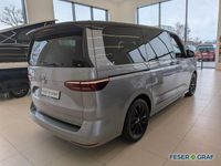 Neu VW Multivan Edition 150 PS (110 kW) 2026 4 armlehnen beidseitig an zweiter sitzreihe Van