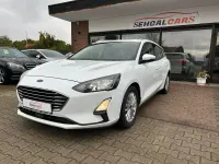 Używany Ford Focus Titanium X 120 KM (88 kW) 2020 Biały Sedan/Limuzyna
