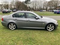 Gebraucht BMW 320 Lifestyle 184 PS (135 kW) 2011 Grau Limousine