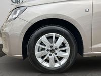 Gebraucht VW Caddy Life 122 PS (89 kW) 2024 Gelb Van / Kleinbus