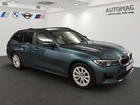 Używany BMW 330e 184 KM (135 kW) 2021 Niebieski Kombi