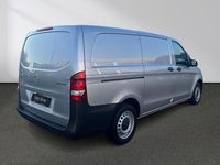 Gebraucht Mercedes Vito 163 PS (119 kW) 2022 Silber Van