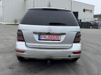 Gebraucht Mercedes ML320 224 PS (164 kW) 2008 Silber SUV