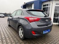 Gebraucht Hyundai i30 101 PS (74 kW) 2016 Grau Limousine