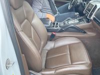 Gebraucht Porsche Cayenne 262 PS (192 kW) 2015 Weiß SUV