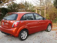 Gebraucht Kia Rio Vision 97 PS (71 kW) 2010 Orange Limousine