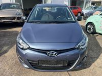 Gebraucht Hyundai i20 Style 101 PS (74 kW) 2014 Grau Kleinwagen