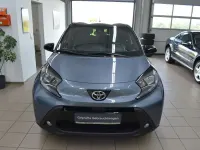Gebraucht Toyota Aygo X Basis 72 PS (52 kW) 2024 Celestite grey metallic / night sky black SUV