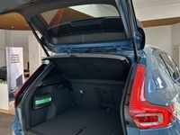 Gebraucht Volvo XC40 Core 163 PS (119 kW) 2024 Blau SUV