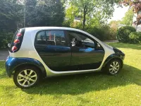 Używany Smart ForFour 95 KM (69 kW) 2004 Niebieski Hatchback