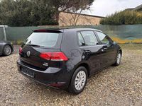 Gebraucht VW Golf VII Trendline 86 PS (63 kW) 2016 Deep black perleffekt Kleinwagen