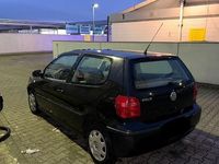 Gebraucht VW Polo 50 PS (36 kW) 2000 Schwarz Limousine