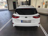 Gebraucht Kia Ceed Vision 120 PS (88 kW) 2019 Weiß Kleinwagen