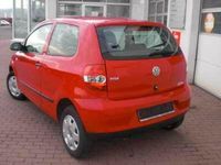 Gebraucht VW Fox 54 PS (39 kW) 2010 Rot Kleinwagen