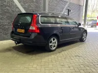 Używany Volvo V70 179 KM (131 kW) 2011 Niebieski Kombi