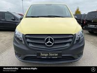 Gebraucht Mercedes Vito 163 PS (119 kW) 2023 Gelb Van