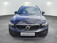 Neu Volvo XC40 Core 163 PS (119 kW) 2026 Crystal white SUV