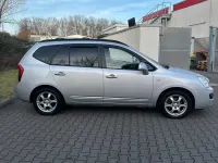 Gebraucht Kia Carens 140 PS (102 kW) 2009 Grau Van / Kleinbus