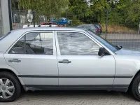 Gebraucht Mercedes 230 132 PS (97 kW) 1987 Grau Limousine