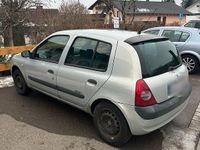 Gebraucht Renault Clio II 75 PS (55 kW) 2003 Silber Kleinwagen