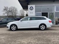 Gebraucht Skoda Superb 150 PS (110 kW) 2022 Weiß Kombi