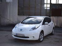 Second-hand Nissan Leaf Tekna 80 kW (109 CP) 2017 Alb Hatchback