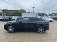 Neu Porsche Cayenne Coupe 354 PS (260 kW) 2026 Chromitschwarz metallic SUV