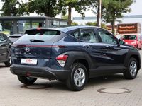 Neu Hyundai Kona 139 PS (102 kW) 2025 Blau SUV