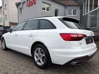 Gebraucht Audi A4 Sport 163 PS (119 kW) 2023 Weiß Kombi