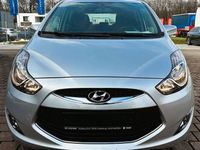 Gebraucht Hyundai ix20 Edition 90 PS (66 kW) 2012 Silber Kleinwagen