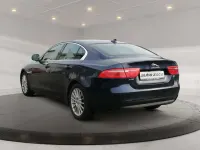 Gebraucht Jaguar XE Prestige 163 PS (119 kW) 2016 Loire blue Limousine