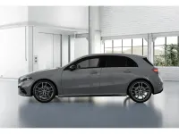 Gebraucht Mercedes A200 AMG 163 PS (119 kW) 2025 Manufaktur lack manufaktur alpin Limousine