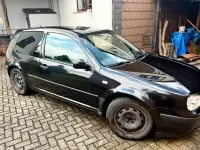Gebraucht VW Golf IV 101 PS (74 kW) 2001 Schwarz Kleinwagen